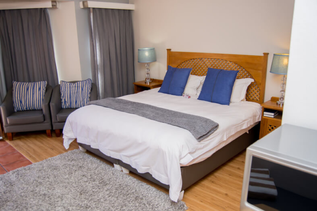 Bay-Lodge-Accommodation-in-Mossel-Bay-Room-1-03