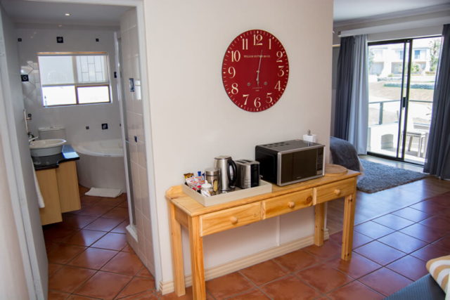 Bay-Lodge-Accommodation-in-Mossel-Bay-Room-3-05